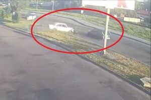 У Луцьку автомобіль на шаленій швидкості перетнув роздільну смугу, є потерпілі (Відео)
