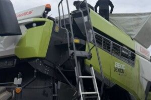 На Волинській митниці у комбайні виявили приховані запчастини на пів мільйона гривень