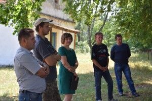 У селі на Поліссі громада облаштувала ігровий майданчик, тепер планує – рекреаційну зону біля озера