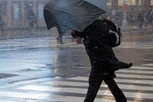 У дев'яти областях України очікується негода: оголошено штормове попередження 