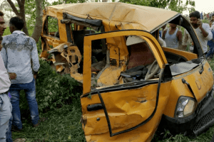 В Індії потяг протаранив шкільний автобус: загинули 13 дітей