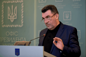Данілов пояснив, чому росіян  небажано називати «орками» та «свинособаками»