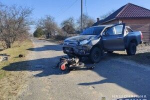 На Волині 15-річний мотоцикліст потрапив під колеса автівки