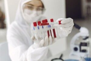 Знову найбільше хворих на коронавірус у Луцьку