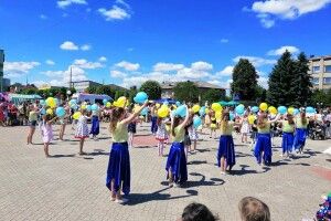 Волинські дітлахи з поліцейськими подорожували до країни мрій (Фото)