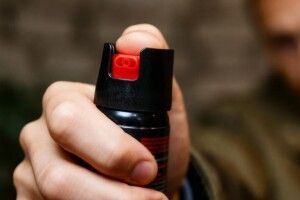 На Полтавщині натовп із 20 осіб напав на групу оповіщення