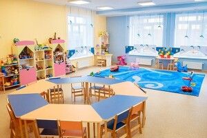 Прем’єр-міністр: з 22 травня запрацює громадський транспорт, а з 25-го – дитсадки