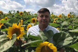 Екс-військовослужбовець АТО попрощався з громадою, яка в його біографію додала ще один префікс екс