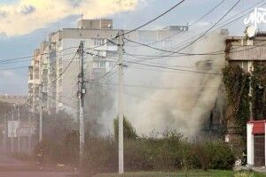 Росіяни обстріляли Херсон у річницю звільнення: є загиблий і поранені, влучили в будинок депутата