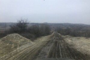  Цілувати ці руки: які, в першу чергу копають, а вже потім – воюють…