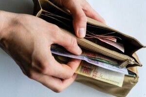 Пенсійний калькулятор: скільки в старості отримуватиме нинішня молодь 