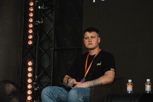 У Луцьку презентуватимуть книгу Артура Дроня «Гемінґвей нічого не знає»