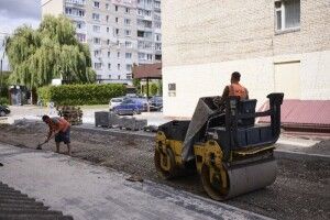 Де у Луцьку тривають ремонти прибудинкових територій