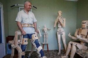 Поселив удома сімейство… роботів