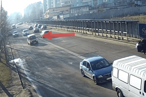 У Луцьку камери спостереження зафіксували водіїв-порушників (Відео)