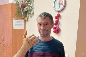 На Новий рік піднімав келих за медиків, які пришили йому відрізані пальці 
