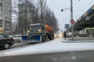 У Луцьку за кошти громади закуплять понад 800 тонн протиожеледних сумішей