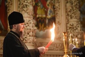 ПЦУ таки отримала Благодатний вогонь