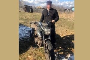 Молодик на Рівненщині залишив мотоцикл біля магазину, а вранці його вже не було
