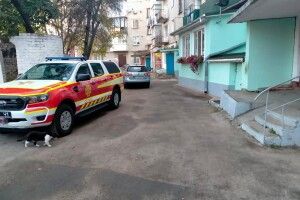 На Рівненщині жінку з власної квартири визволяли рятувальники