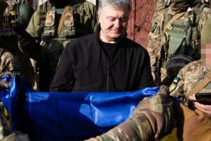 Порошенко на Миколаївщині розповів, хто найкраще веде переговори з путіним