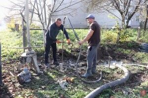 У Володимирській громаді встановлюють ручні водорозбірні колонки (Фото)