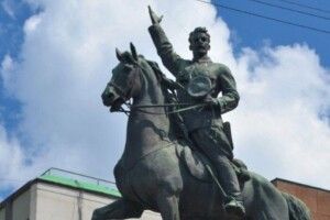 Кінь, але без Щорса: Мінкульт вигадав, як декомунізувати відомий київський пам'ятник
