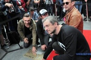 Відкрили «зірки» на честь Кузьми Скрябіна та гурту «Друга Ріка»