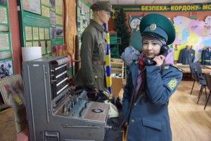 Учні Луцької школи побували у прикордонників (Фото) 