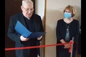 «Немає нічого злочинного». У київському університеті виправдалися за урочисте відкриття туалету