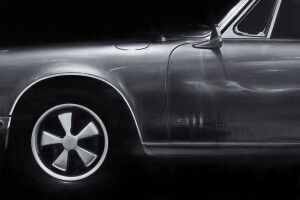 Охоронці жорстоко побили атовця, бо припаркувався перед елітним Porsche (Відео)