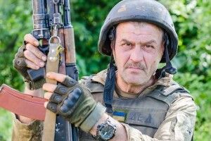 Позивний «Дід»: 52-річний екскаваторник пішов боронити Україну слідом за сином
