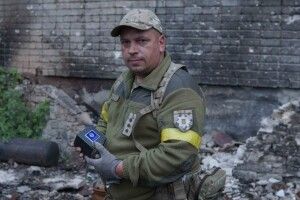 «Заїжджаєш в села, а їх просто немає», – волинський вибухотехнік про роботу на деокупованих територіях (Відео)