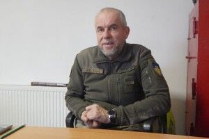 Волинський волонтер похвалився, як його супутниця стала зіркою Тік-Току