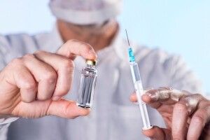 Від чого депутати від «Слуги народу» зробили собі щеплення?