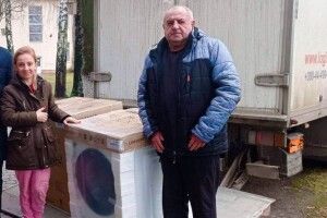 У громаді на Волині для переселенців передали пральні машини