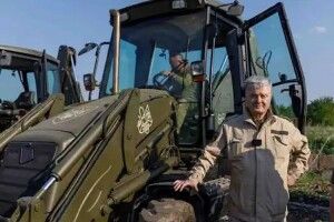 Чому Петро Порошенко шукає екскаватори по всій Європі