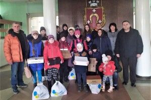 У Ковелі продуктові набори та солодощі отримали сім’ї, які опинилися в складних життєвих обставинах