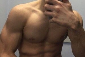 Двоє лучан потрапили на шпальти еротичного календаря