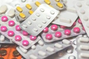 Відсьогодні українці можуть одержати ліки за електронними рецептами