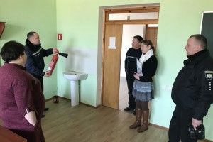 Рятувальники дбають за стан пожежної безпеки виборчих дільниць