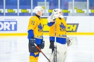 Дискваліфікація: ФХУ покарала воротаря «Сокола» за Суперлігу