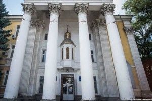 Окупанти виселяють єдиний храм ПЦУ з будівлі в центрі Сімферополя