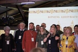 На перший на Волині жіночий молитовний сніданок приїхала Оксана Білозір