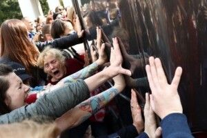 У Білорусі парламент дозволив застосовувати бойову техніку проти громадян