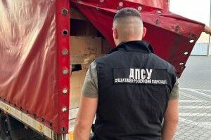 Псевдоблагодійник з Волині намагався ввезти в Україну товари на суму 1,5 млн гривень