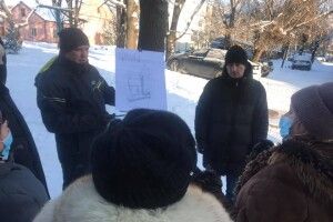 «Заварили чаю, пішли в двори»: як ковельський мер по людях ходив