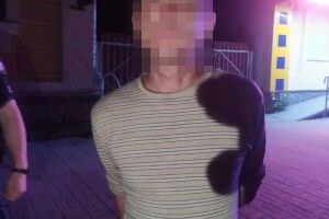 У Рівному затримали п'яного водія з 4-місячною дитиною в авто (Фото)