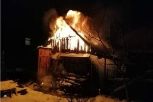 У райцентрі на Рівненщині зловмисник влаштував три пожежі