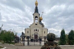 Росіяни вдарили по храму в Костянтинівці, коли там перебували люди